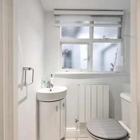 Apartamento Cozy Hideaway In South Ken! Londres Exterior foto