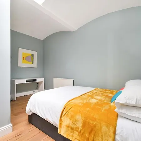 Apartamento Cozy Hideaway In South Ken! Londres Exterior foto