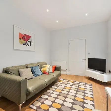 Apartamento Cozy Hideaway In South Ken! Londres Exterior foto