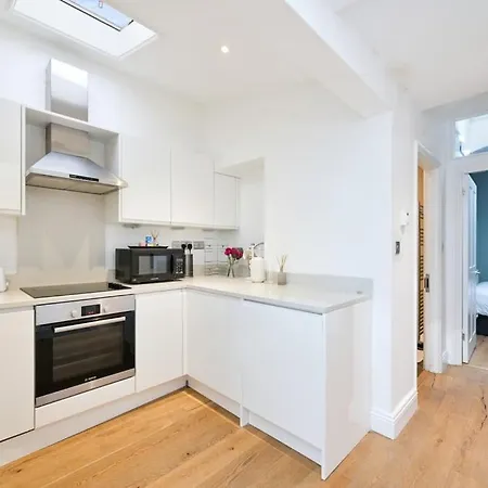 Apartamento Cozy Hideaway In South Ken! Londres Exterior foto